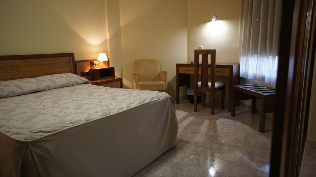 Hotel Puente Romano Alcántara Habitación foto